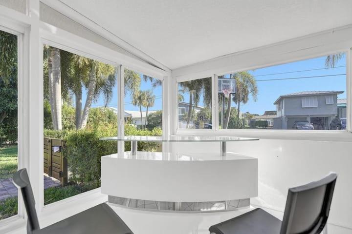 Beautiful 4 Bedrooms/Pool/Walk To Beach Deerfield Beach Extérieur photo